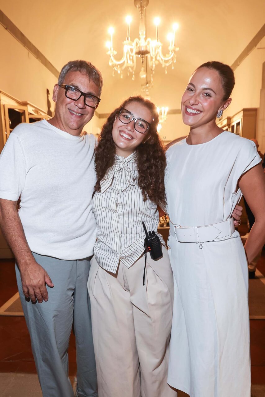 Giulio e Martina Ferrari, Cinzia Belli